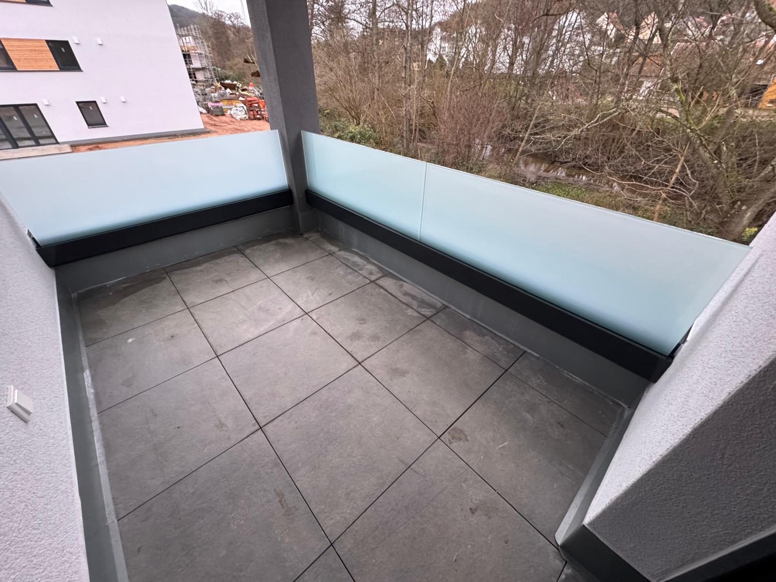 Terrasse und Balkon mit Glasgeländer – AN Metallbau GmbH