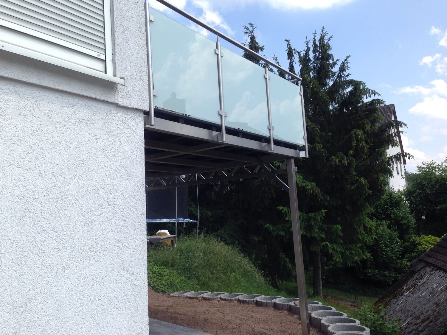 Balkon mit Glasgeländer – Referenz 20 – AN Metallbau GmbH