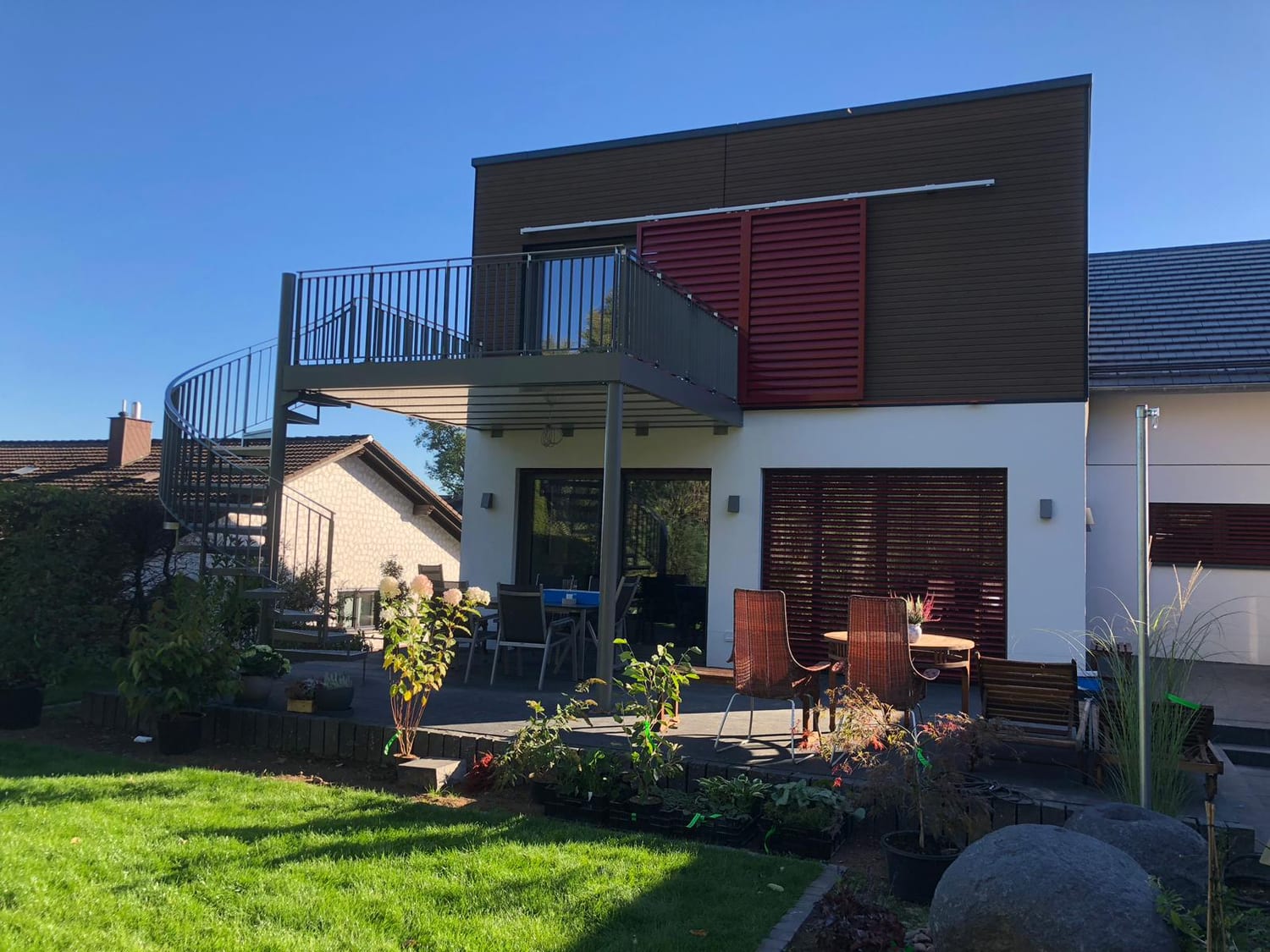 Balkon mit Glasgeländer – Referenz 31 – AN Metallbau GmbH