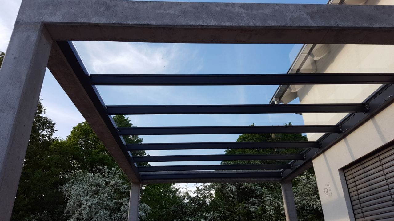 Überdachung aus Stahl & Glas – Referenz 6 – AN Metallbau GmbH