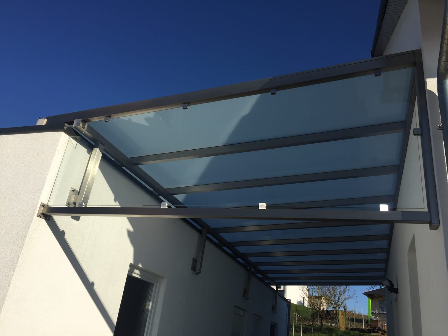 Überdachung aus Stahl & Glas – Referenz 14 – AN Metallbau GmbH
